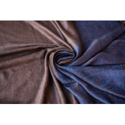 Foulard marron avec motifs indiens et franges