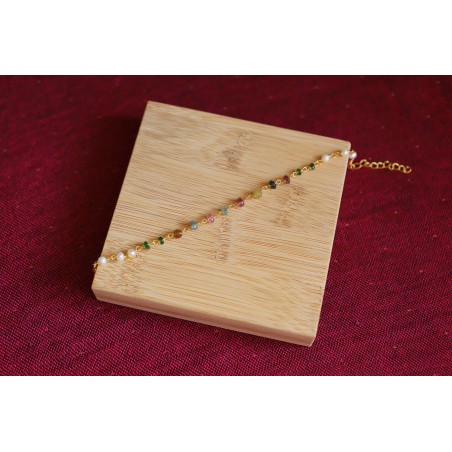 Bracelet plaqué or avec pierres et perles