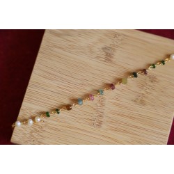 Bracelet plaqué or avec pierres et perles