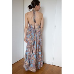 Robe dos nus bleu et grise