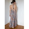 Robe dos nus bleu et grise