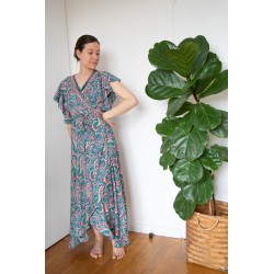 Robe portefeuille verte avec manches évasées