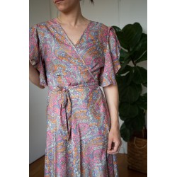 Robe portefeuille avec manches évasées