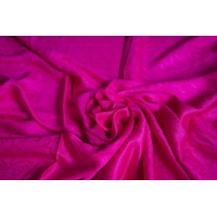 Pink scarf with black fringues