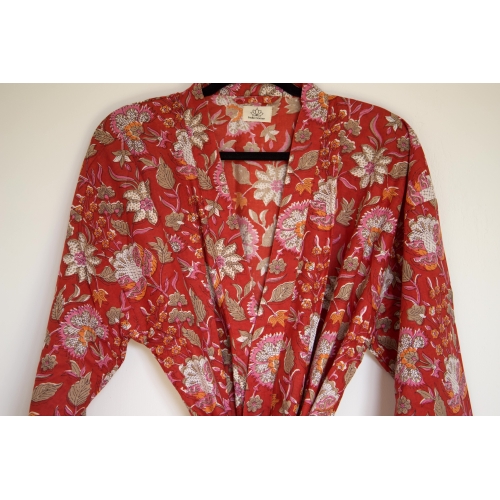 Kimono en coton rouge fleuris