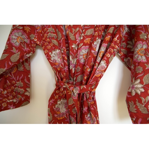 Kimono en coton rouge fleuris