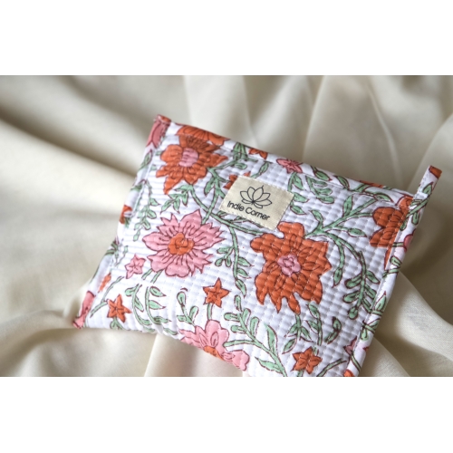 Pochette en coton matelassé fleuris orange et rose