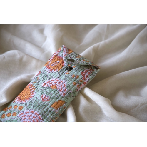 Etui à lunette en coton matelassé jaune et vert