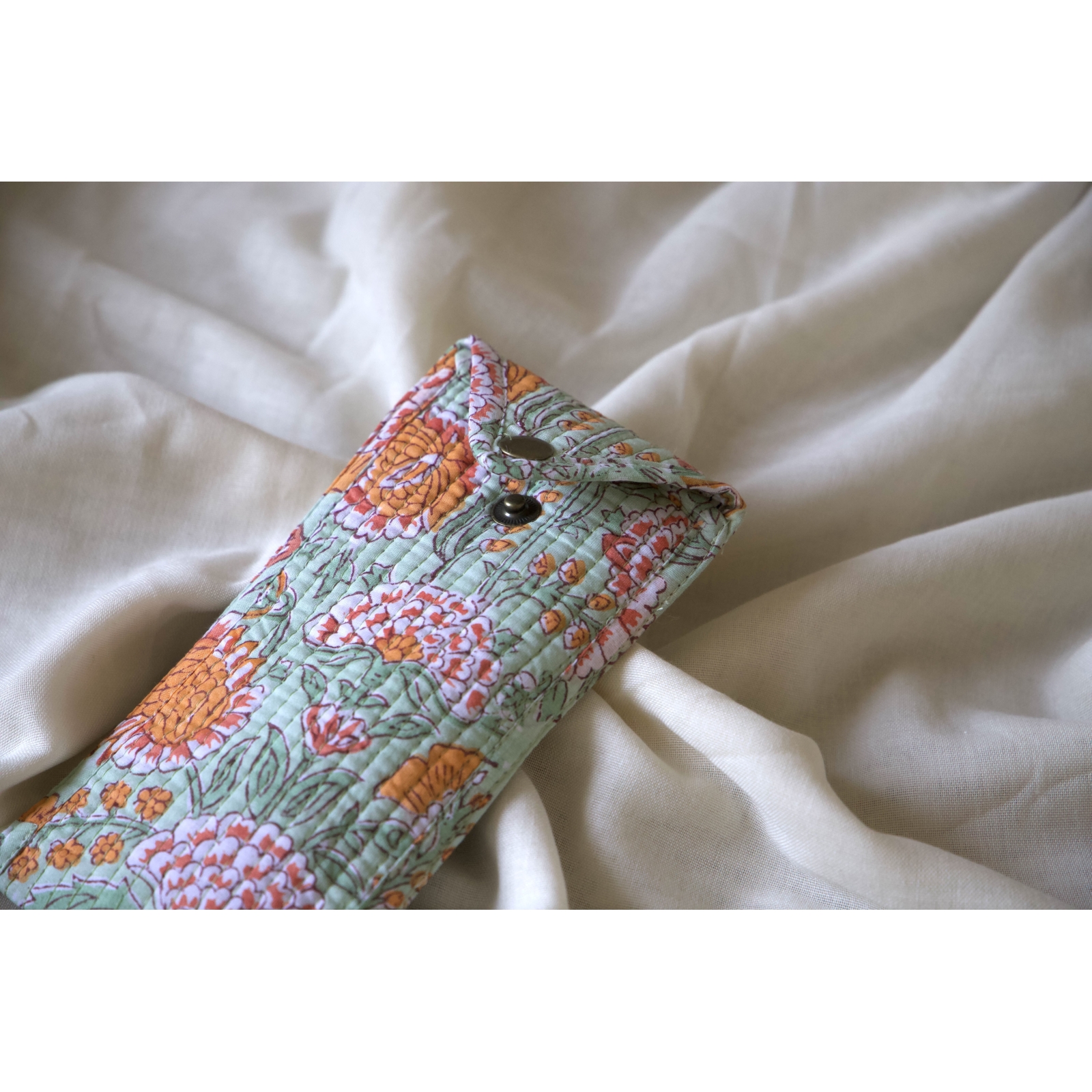 Etui à lunette en coton matelassé jaune et vert