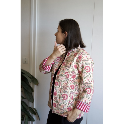 Veste matelassé beige fleurs rose