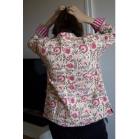 Veste matelassée beige fleurs rose