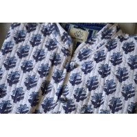 Veste matelassée blanche fleurs bleues