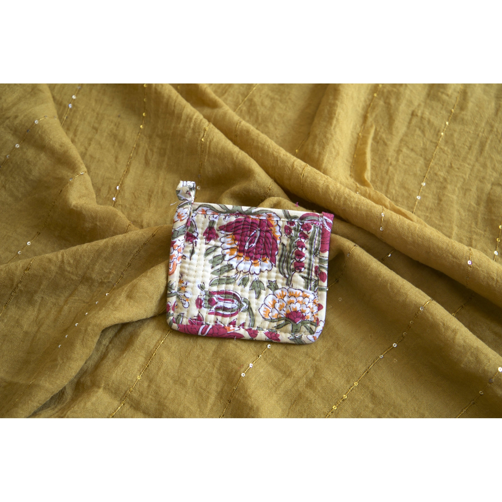 Porte monnaie coton matelassé beige fleurs rose
