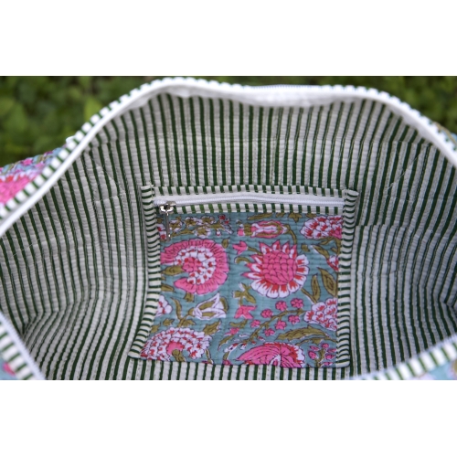 Sac de voyage matelassé bleu rose vert