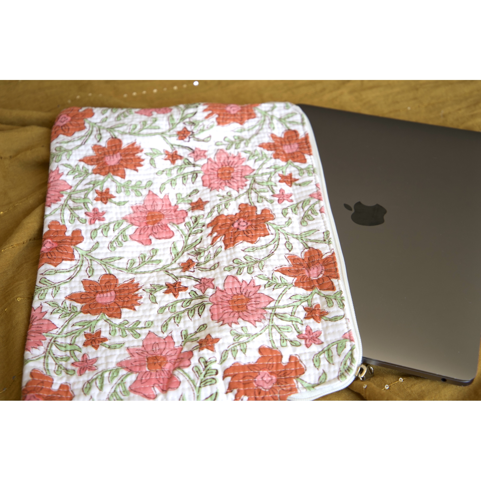 Housse ordinateur fleurs orange