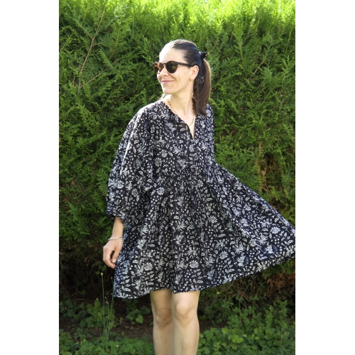 Robe noir courte en coton