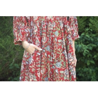 Robe longue rouge et verte en coton