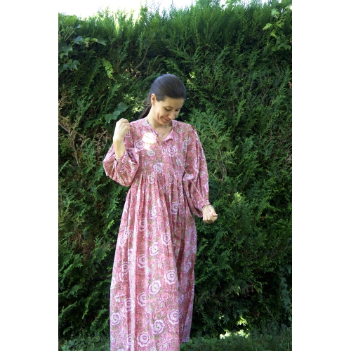 Robe longue rose en coton