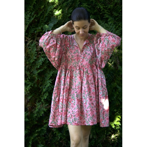 Robe rose et verte courte en coton