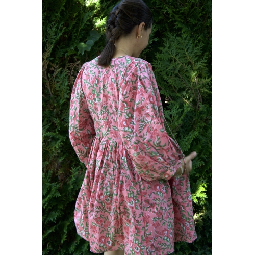 Robe rose et verte courte en coton