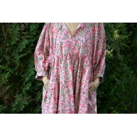 Robe rose et verte courte en coton