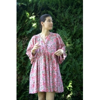 Robe rose et verte courte en coton