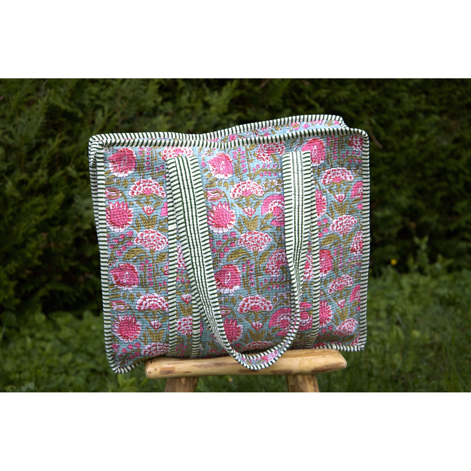 Sac cabas en coton avec fermeture éclair matelassé bleu rose vert