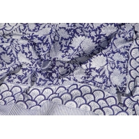 Grand foulard carré en coton bleu