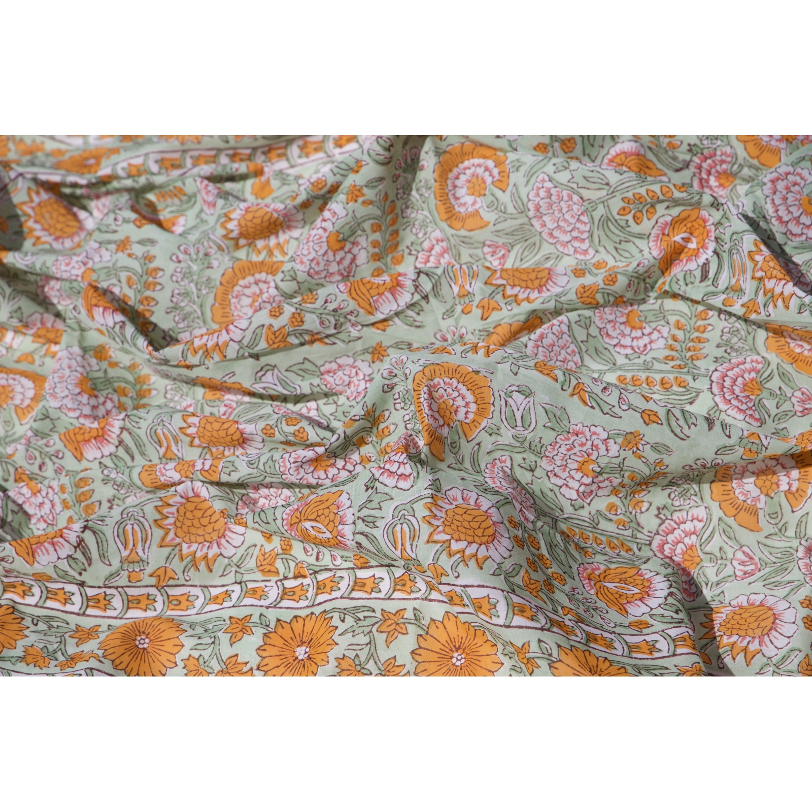 Grand foulard carré en coton orangé