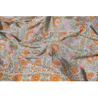 Grand foulard carré en coton orangé