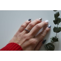 Eternity ring Iolite